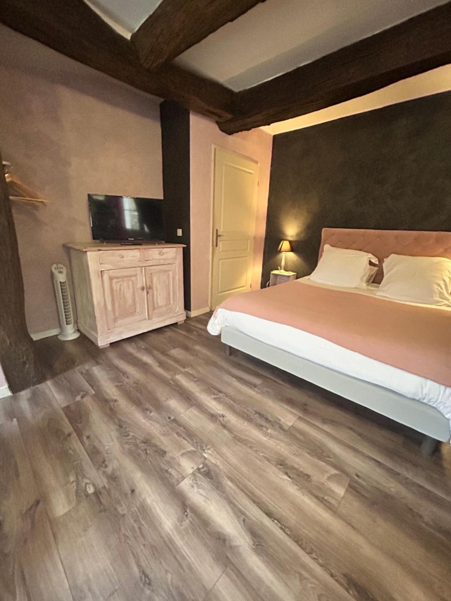 Le D'Tour Gourmand Panzió Toulouse-le-Chateau Kültér fotó